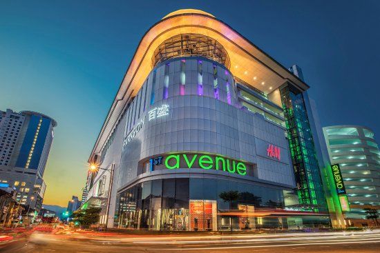 1st Avenue Mall